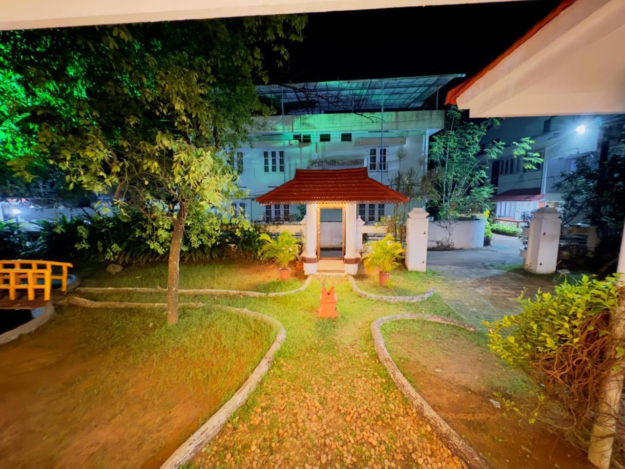 Dream Palace Alappuzha Exterior foto